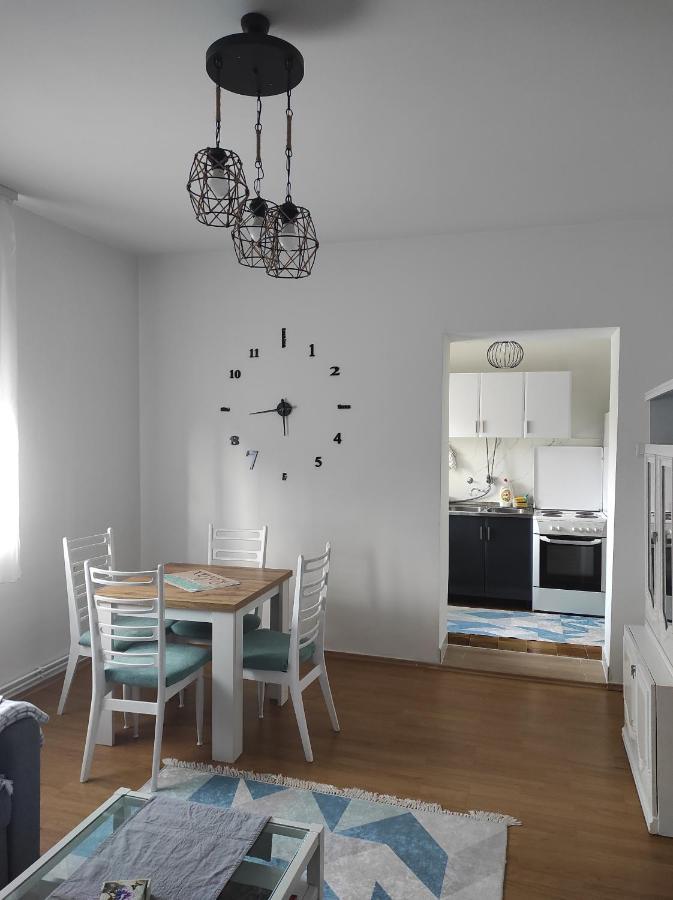 Welcome Apartman ทูซลา ภายนอก รูปภาพ